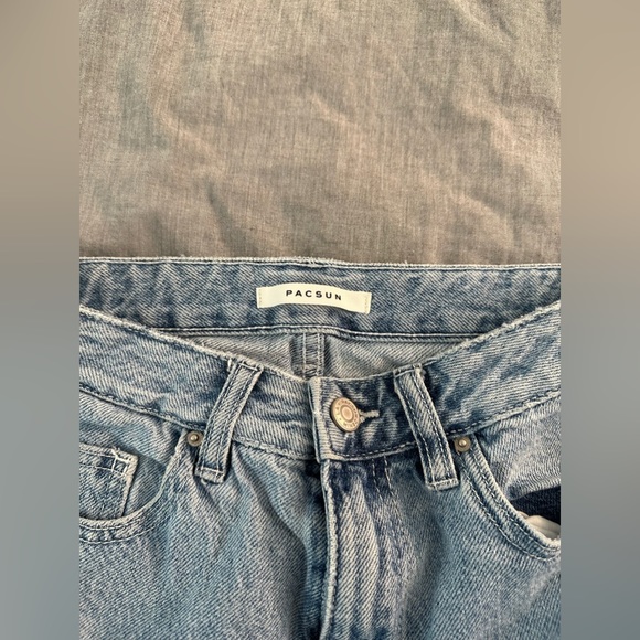 Pacsun 90’s boyfriend jeans - Picture 3 of 4